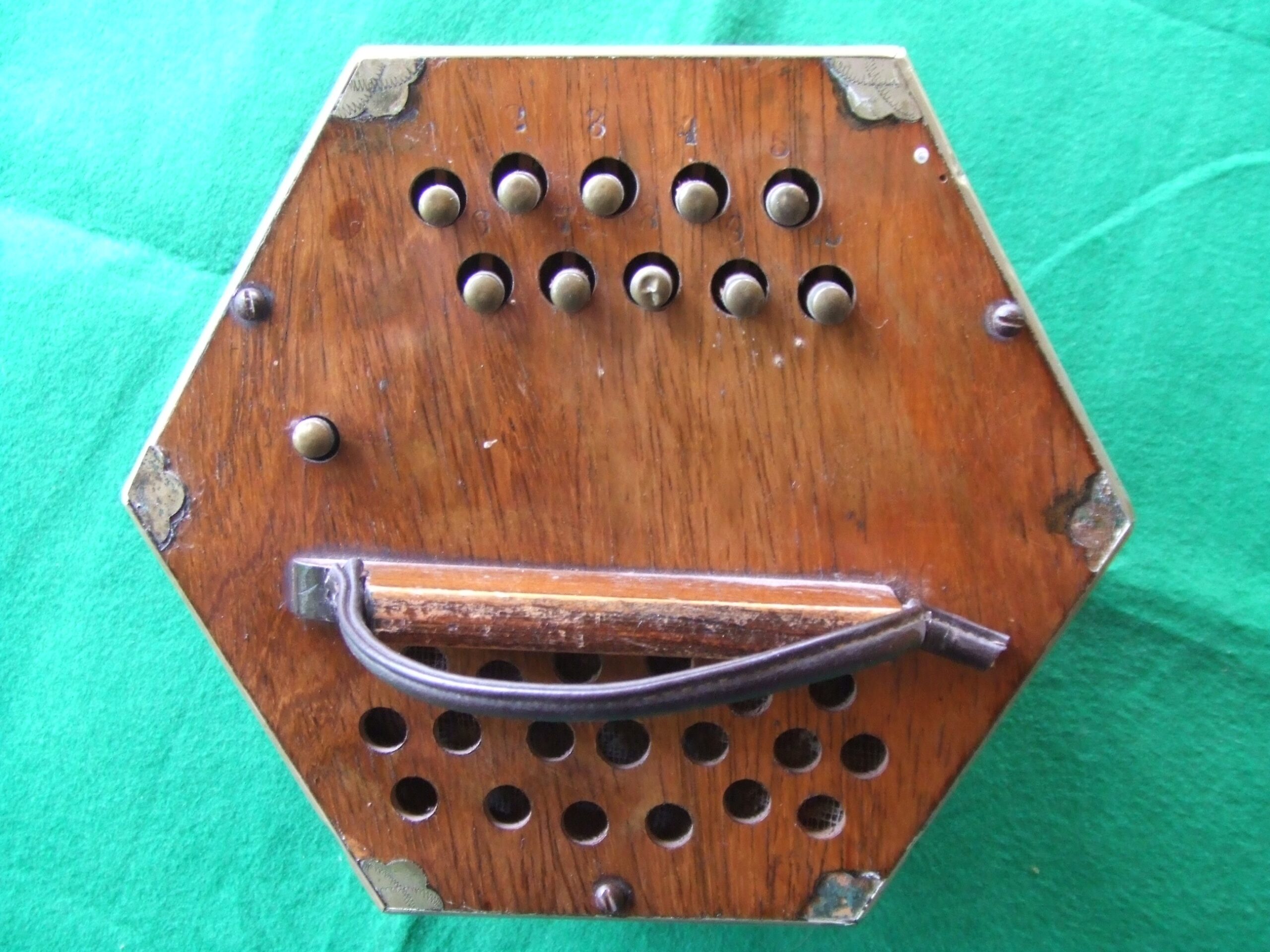 Brief Thoughts on the Anglo Concertina in England * East Anglian